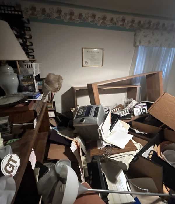 Hoarding Cleanouts in Orlando FL